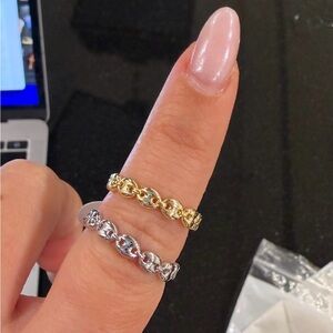 The Puffed Anchor Ring